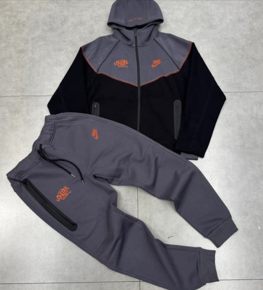 Tech Fleece Syna x Central Cee Tracksuit